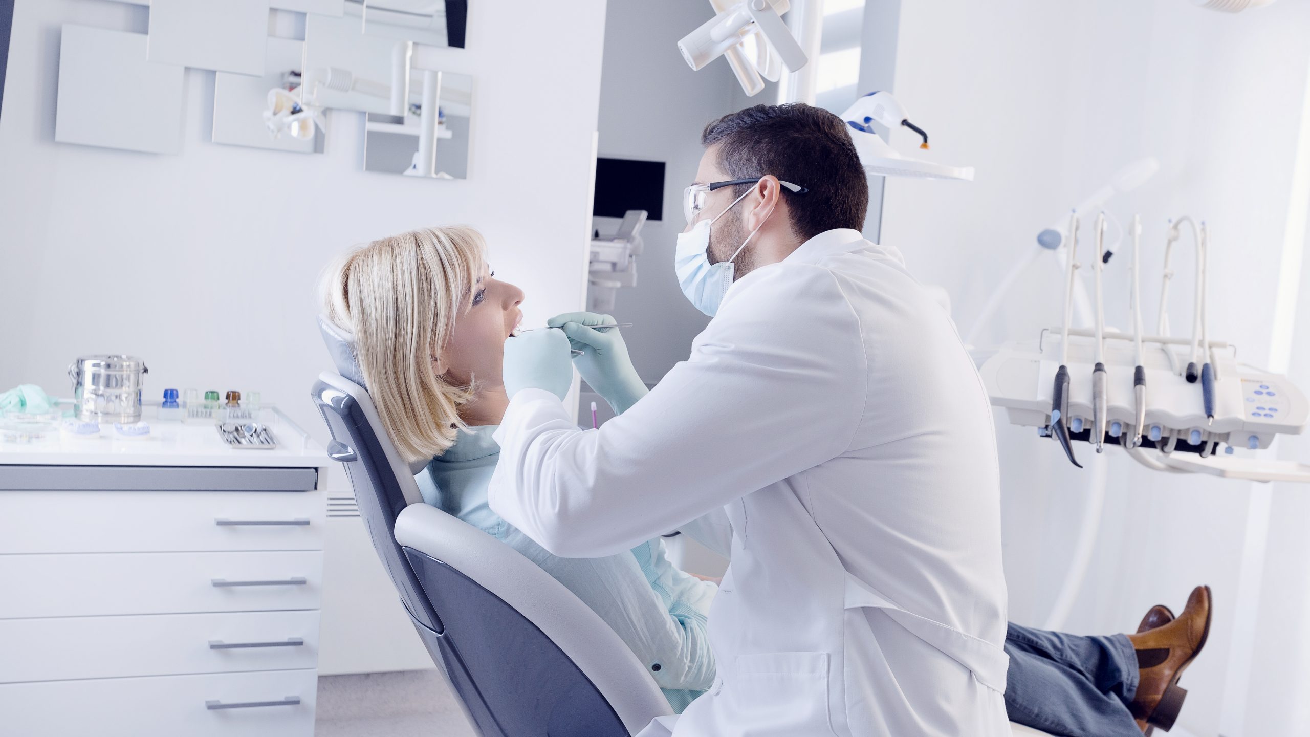 Dentist in West Chicago, IL
